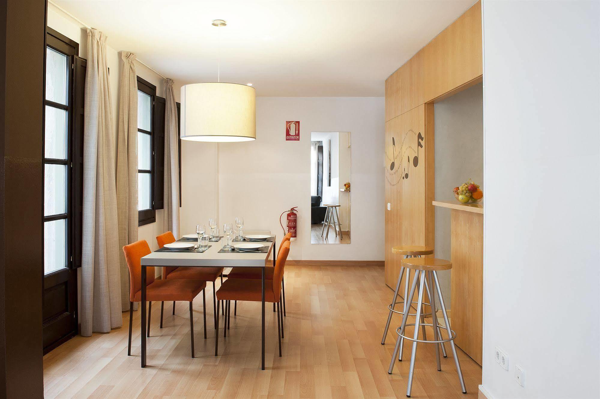 Aspasios Plaza Real Apartments Barcelona Eksteriør billede