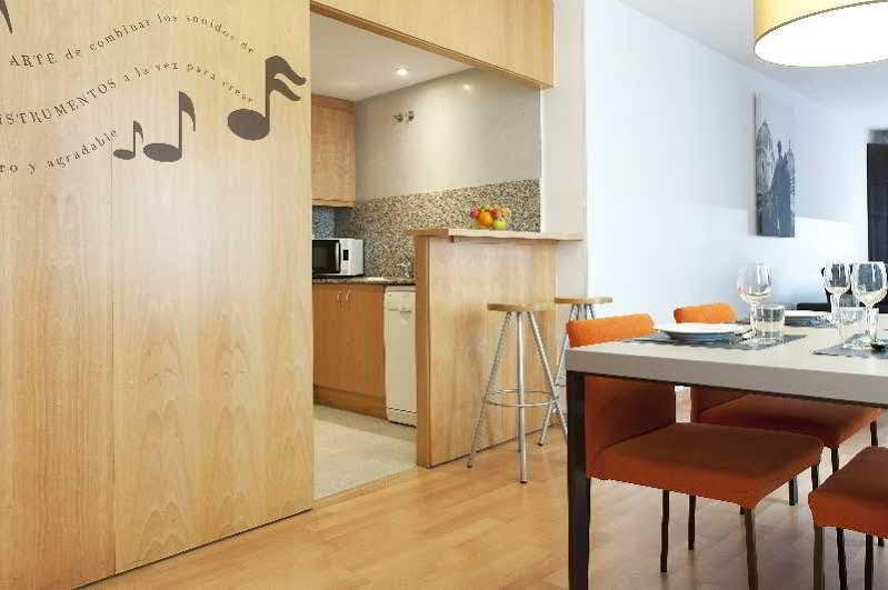 Aspasios Plaza Real Apartments Barcelona Eksteriør billede